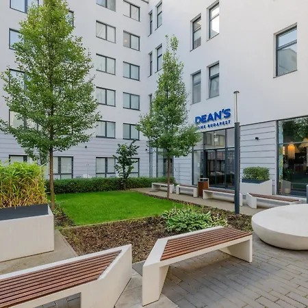 Dean's Hotell Budapest