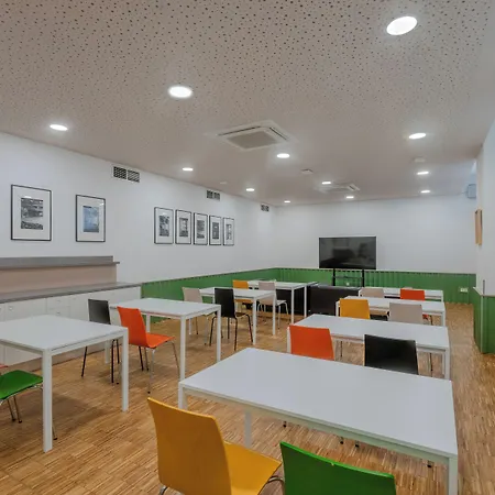 Otel Dean's 3*