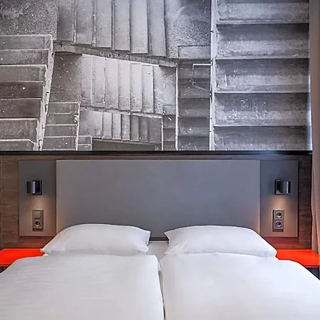 Otel Dean's