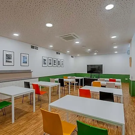 Dean's Budapeşte