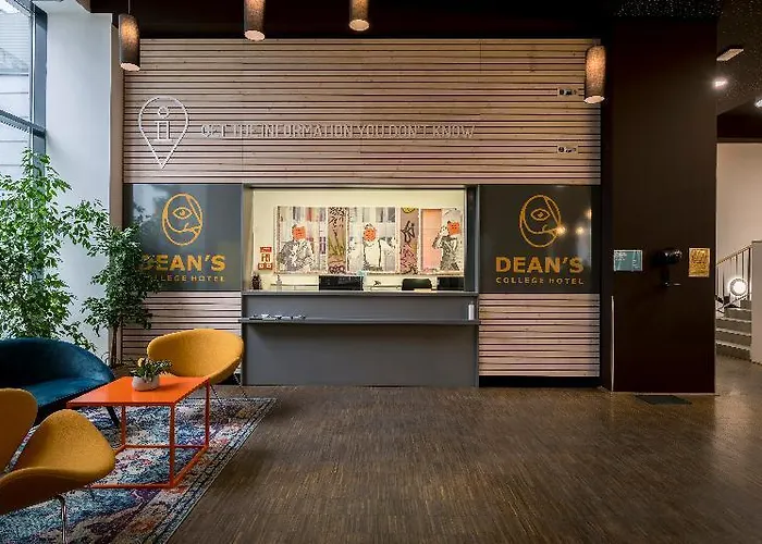 Dean's Hotel